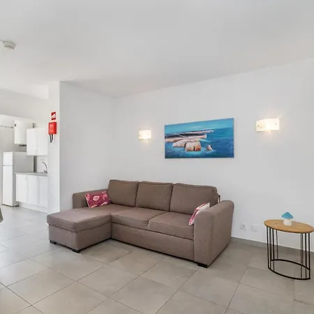 Rocha 3 Apartamento *