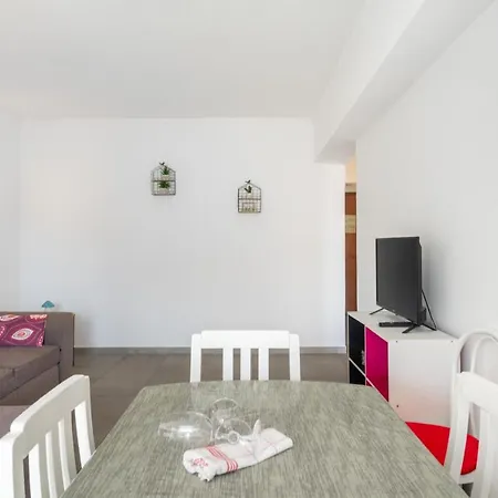 Apartamento Rocha 3 *